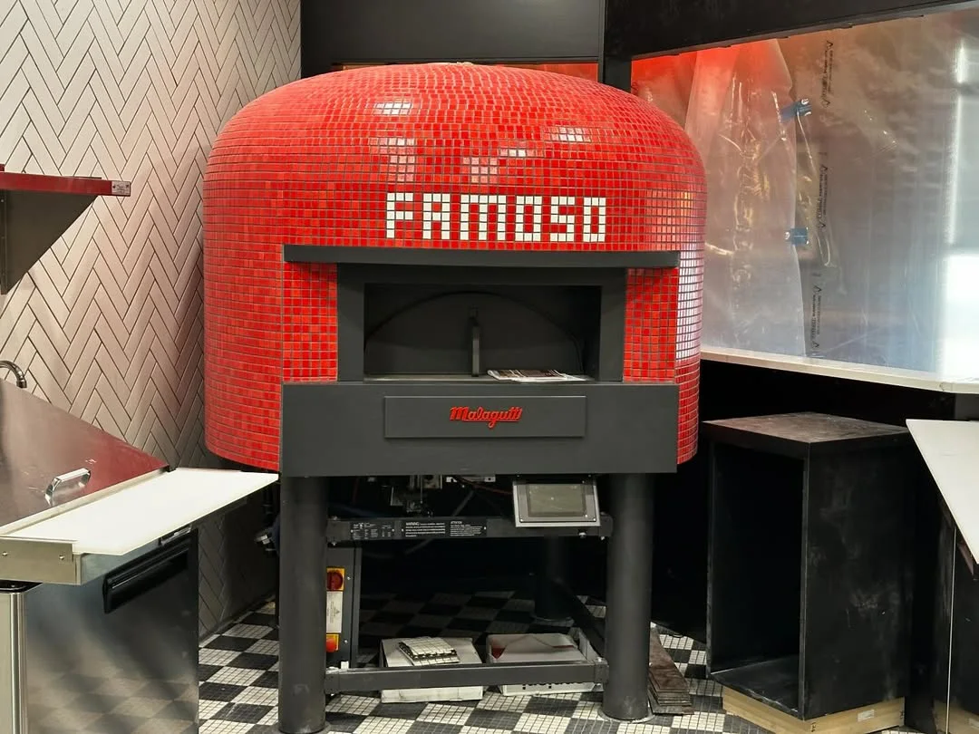 Commercial kitchen finishes — photo 3 of 5