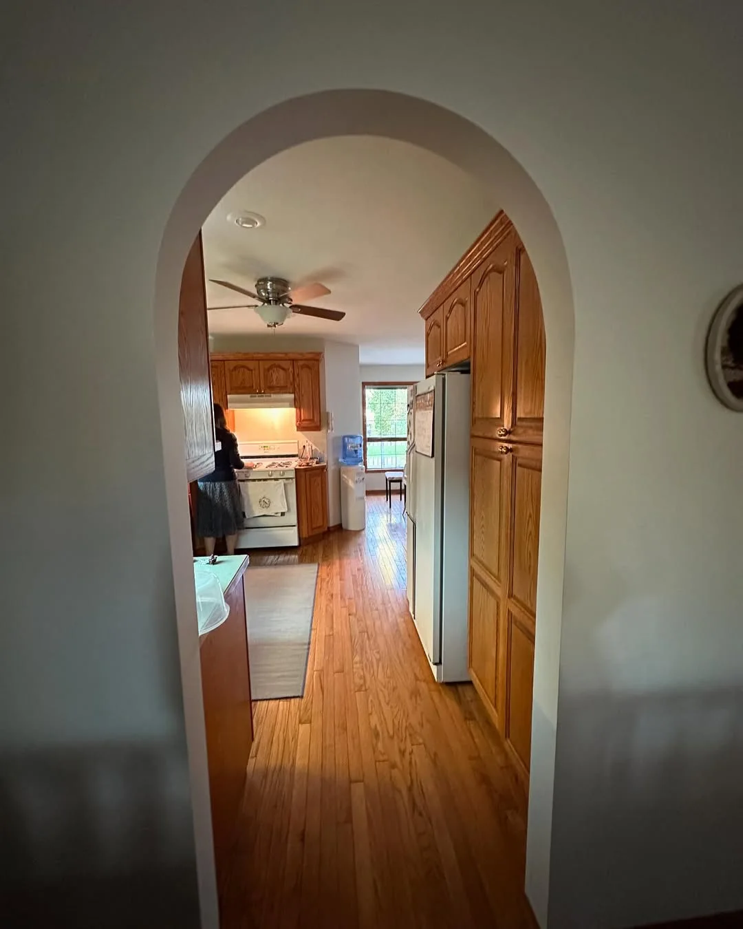 An arched opening — photo 2 of 5